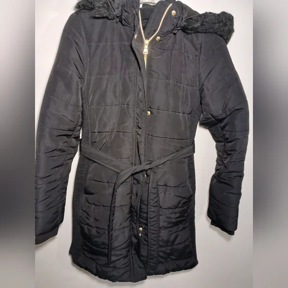 Express Hooded Black Puffer Coat with Gold Details - Picture 6 of 11